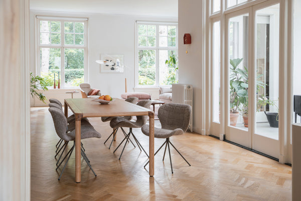 Black Friday Modern Living in Modern Style