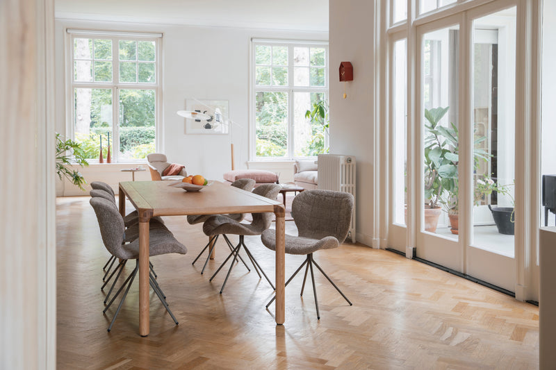 Black Friday Modern Living in Modern Style