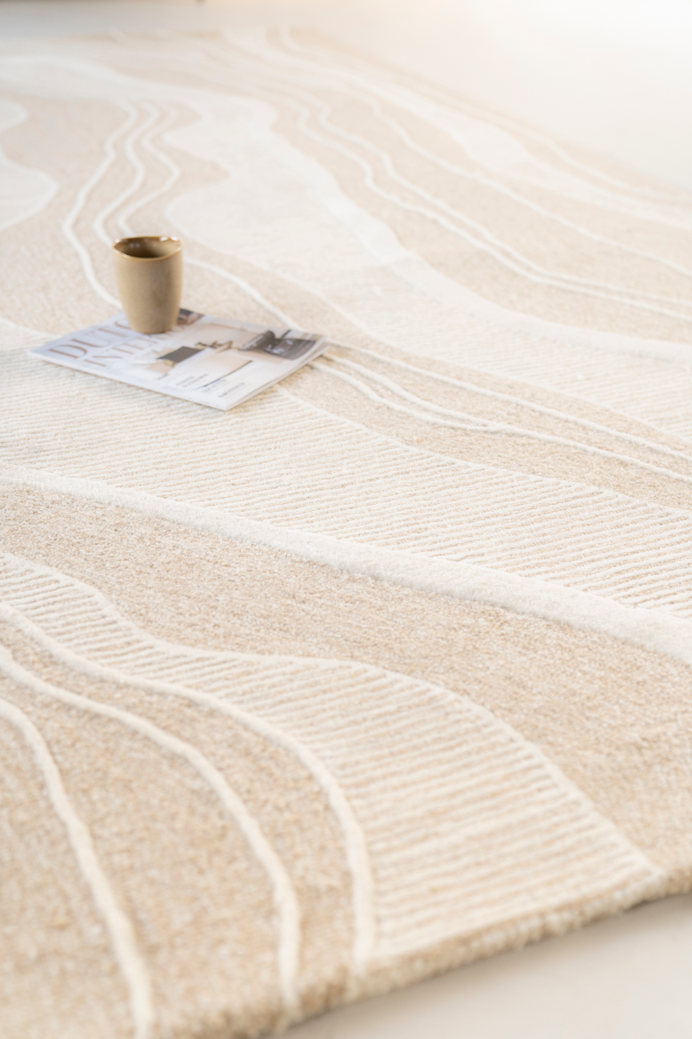 Beige Swirl Wool Rug | By-Boo Soil | Dutchfurniture.com