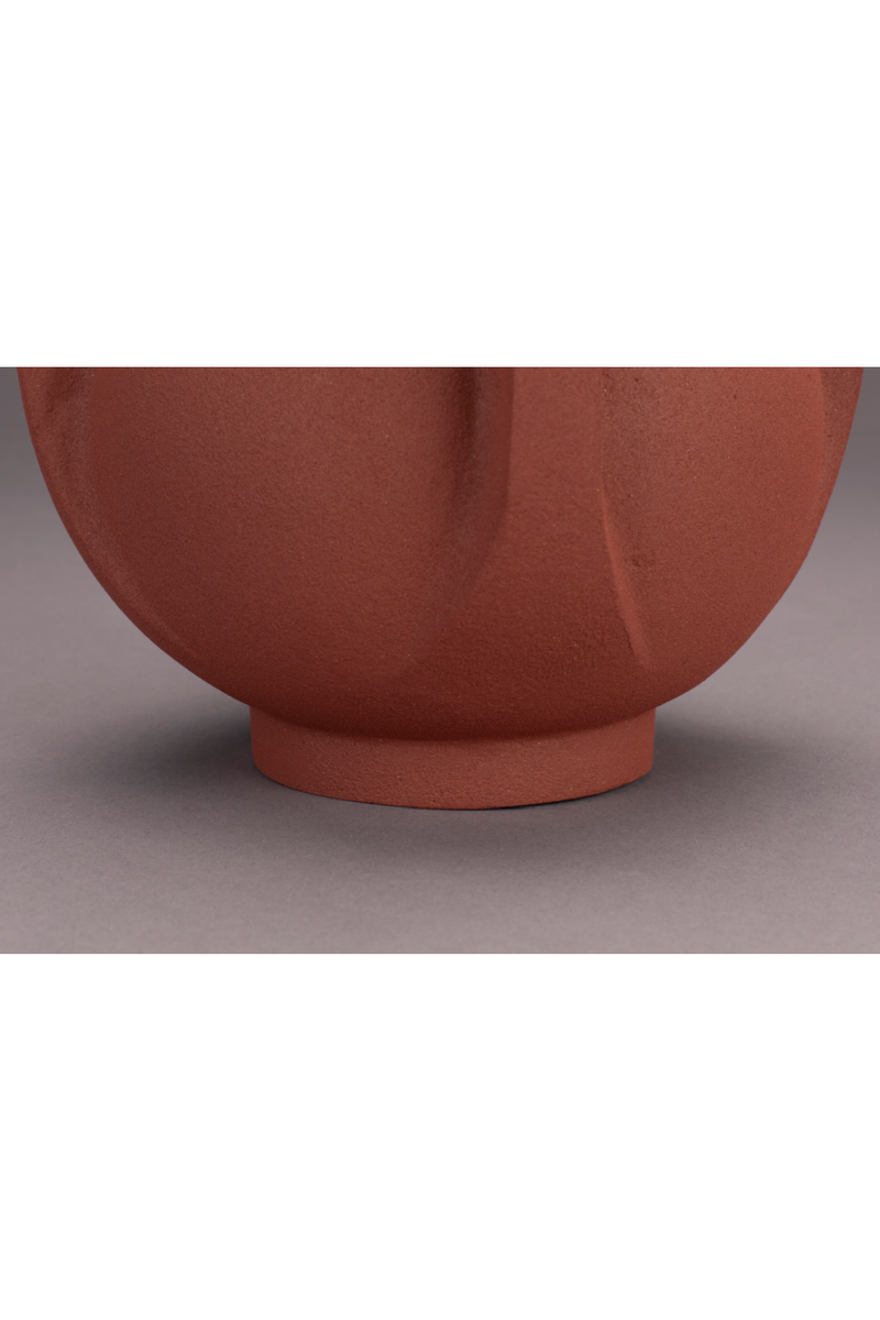 Red Aluminum Vase M | Dutchbone Thiago | Dutchfurniture.com