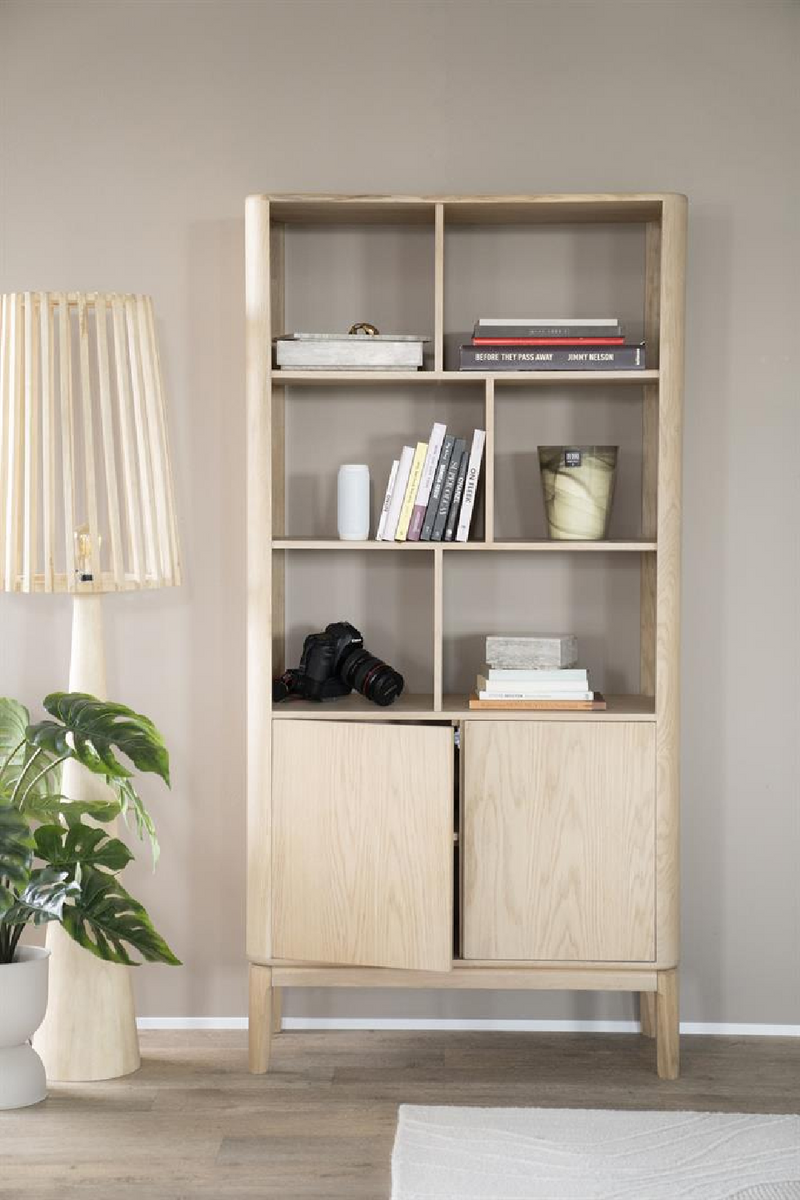Oak 2-Door Bookcase | Eleonora Harvey | Dutchfurniture.com
