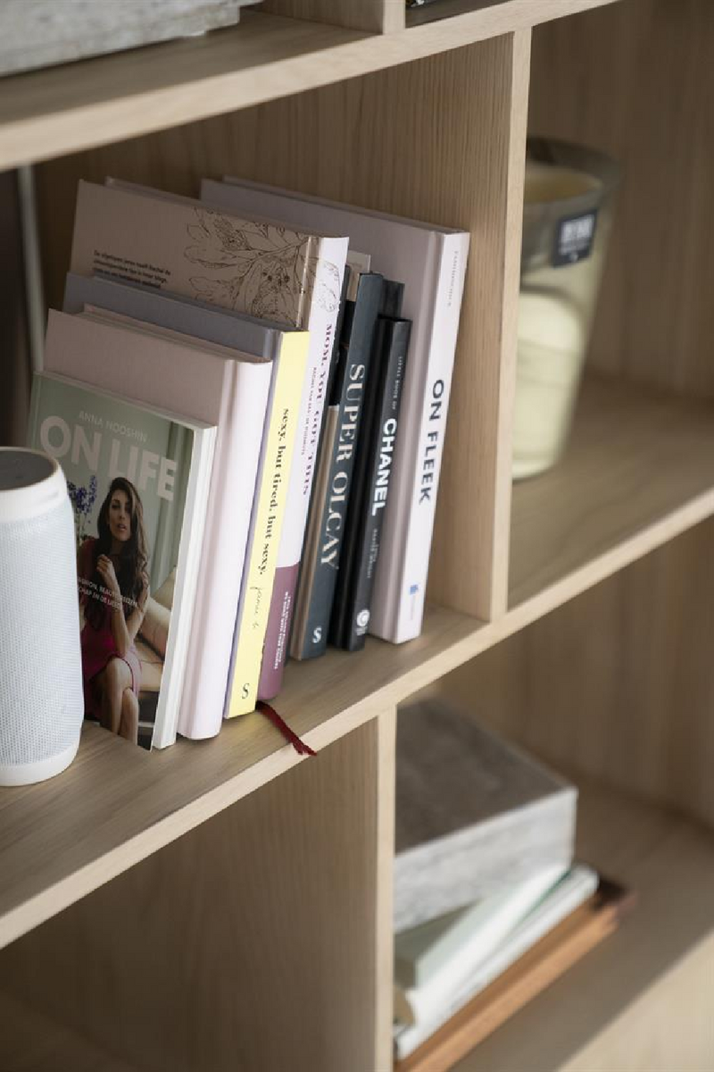 Oak 2-Door Bookcase | Eleonora Harvey | Dutchfurniture.com