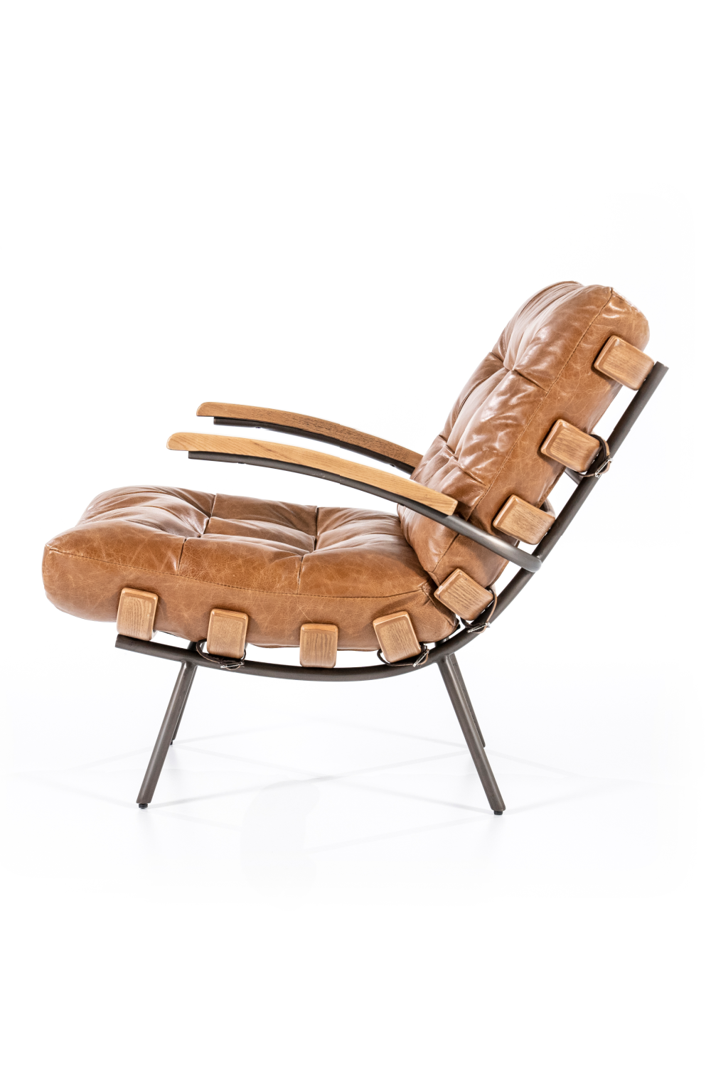 Cognac Mid Century Armchair | Eleonora Bastiaan | Dutchfurniture.com