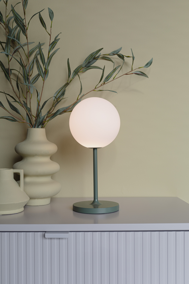 Minimalist Orb Table Lamp | DF Hub | Dutchfurniture.com