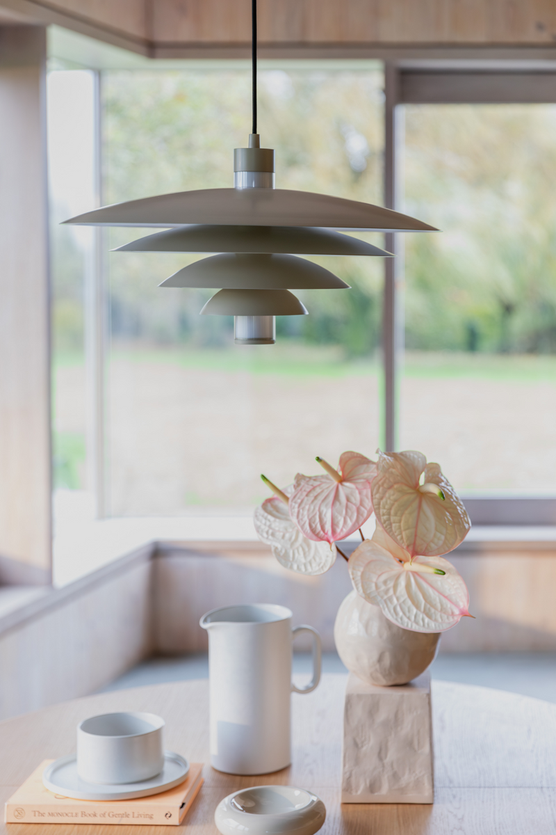 Beige Metal Pendant Lamp | Zuiver Cole | Dutchfurniture.com