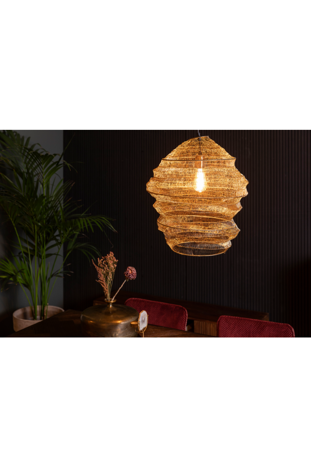 Sculptural Gold Pendant Lamp | Dutchbone Luca | Oroatrade.com