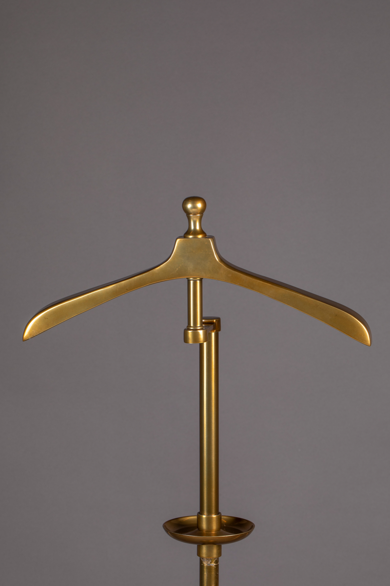 Bronze Coat Hanger | Dutchbone Dressboy Harbor | Dutchfurniture.com