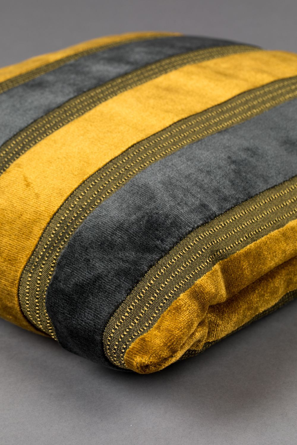 Yellow-Gray Stripe Throw Pillows (2) | Dutchbone Scott | DutchFurniture.com