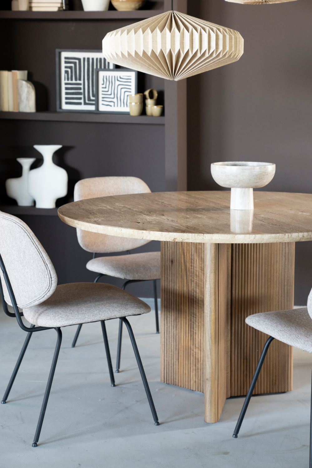 Round Mango Wood Dining Table | Eleonora Sara | Dutchfurniture.com