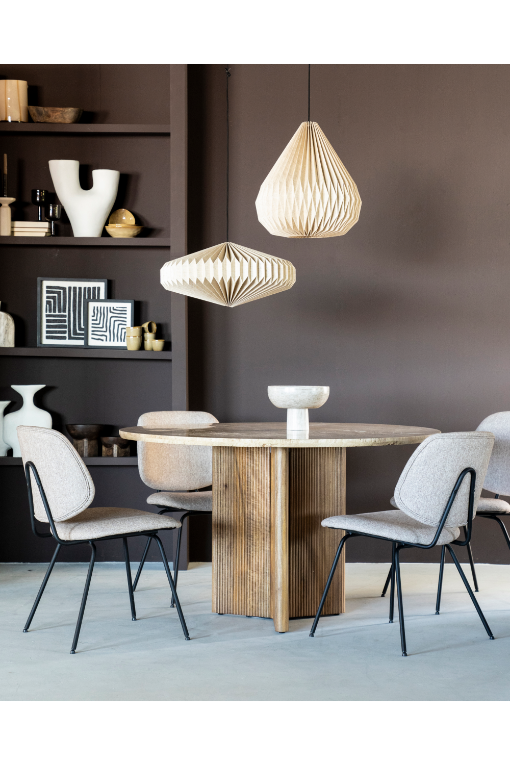 Round Mango Wood Dining Table | Eleonora Sara | Dutchfurniture.com