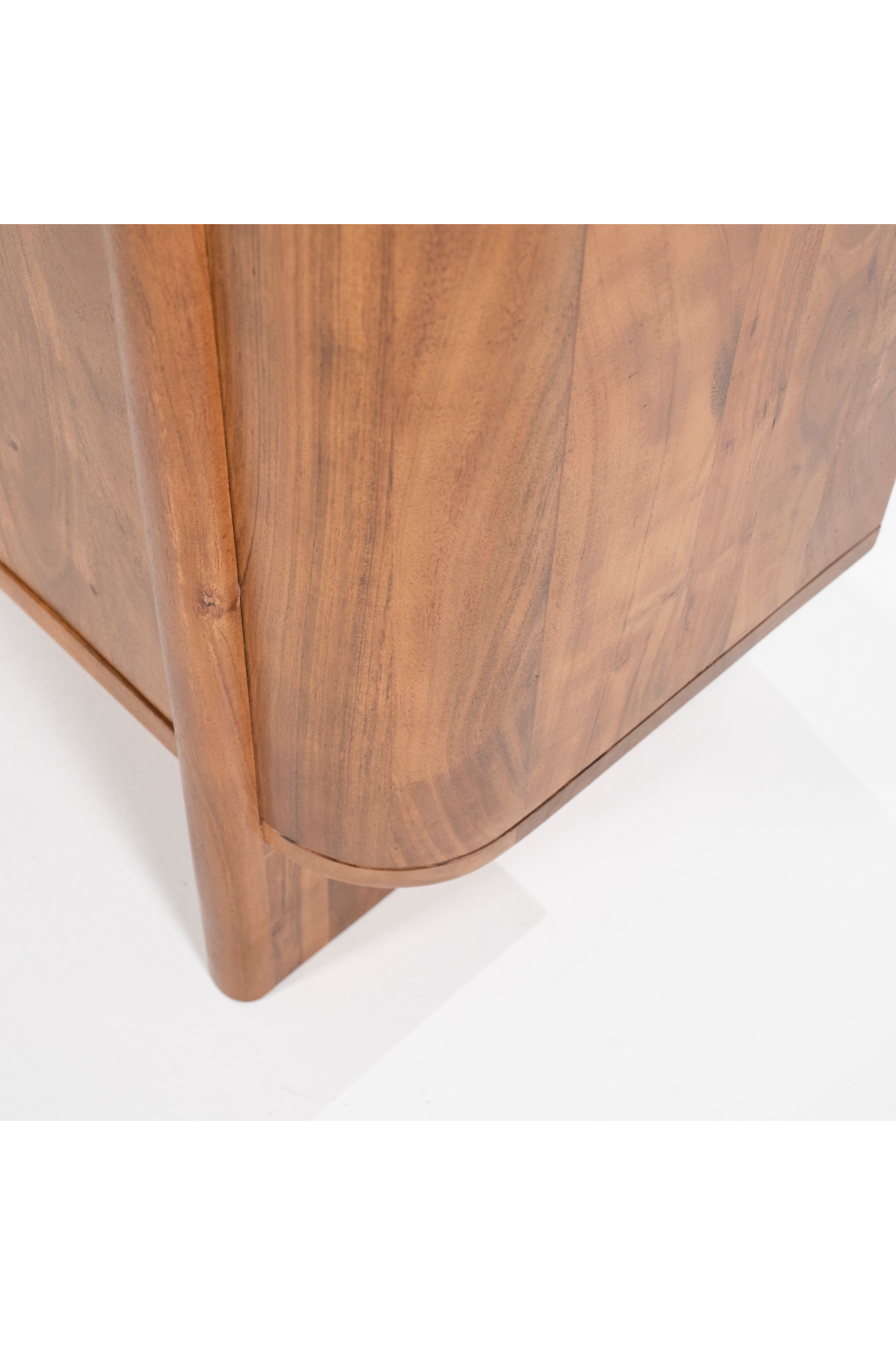 Acacia 4-Door Cabinet | Eleonora Julian | Dutchfurniture.com