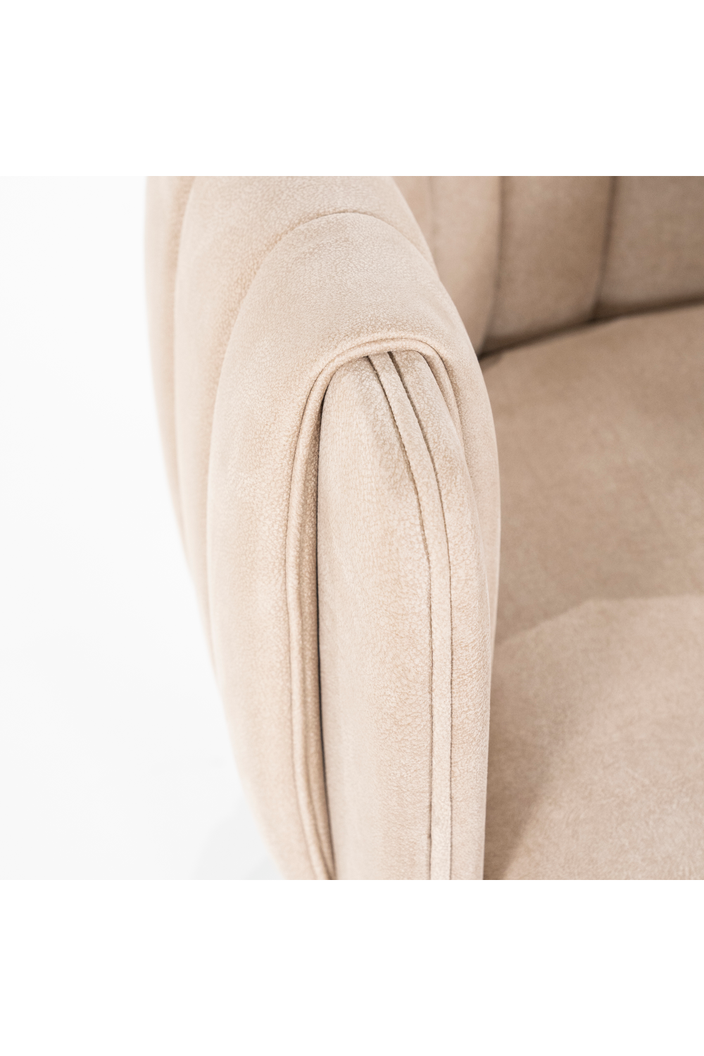 Channeled Modern Accent Chair | Eleonora Liselore | Dutchfurniture.com