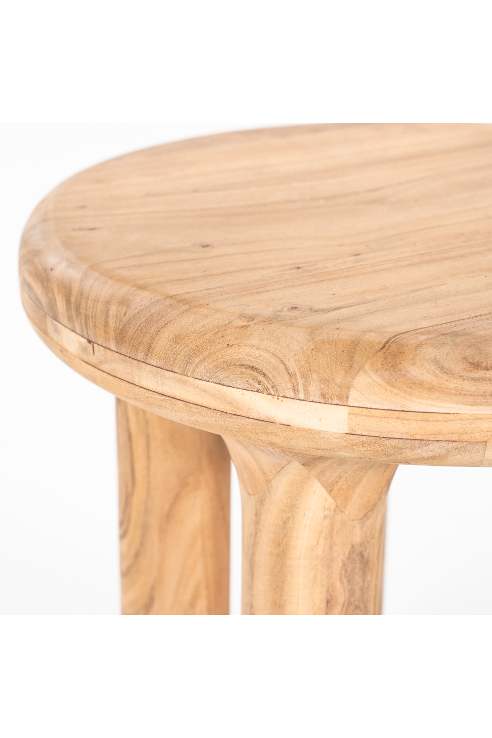 Round Acacia Side Table | Eleonora Bram | Dutchfurniture.com