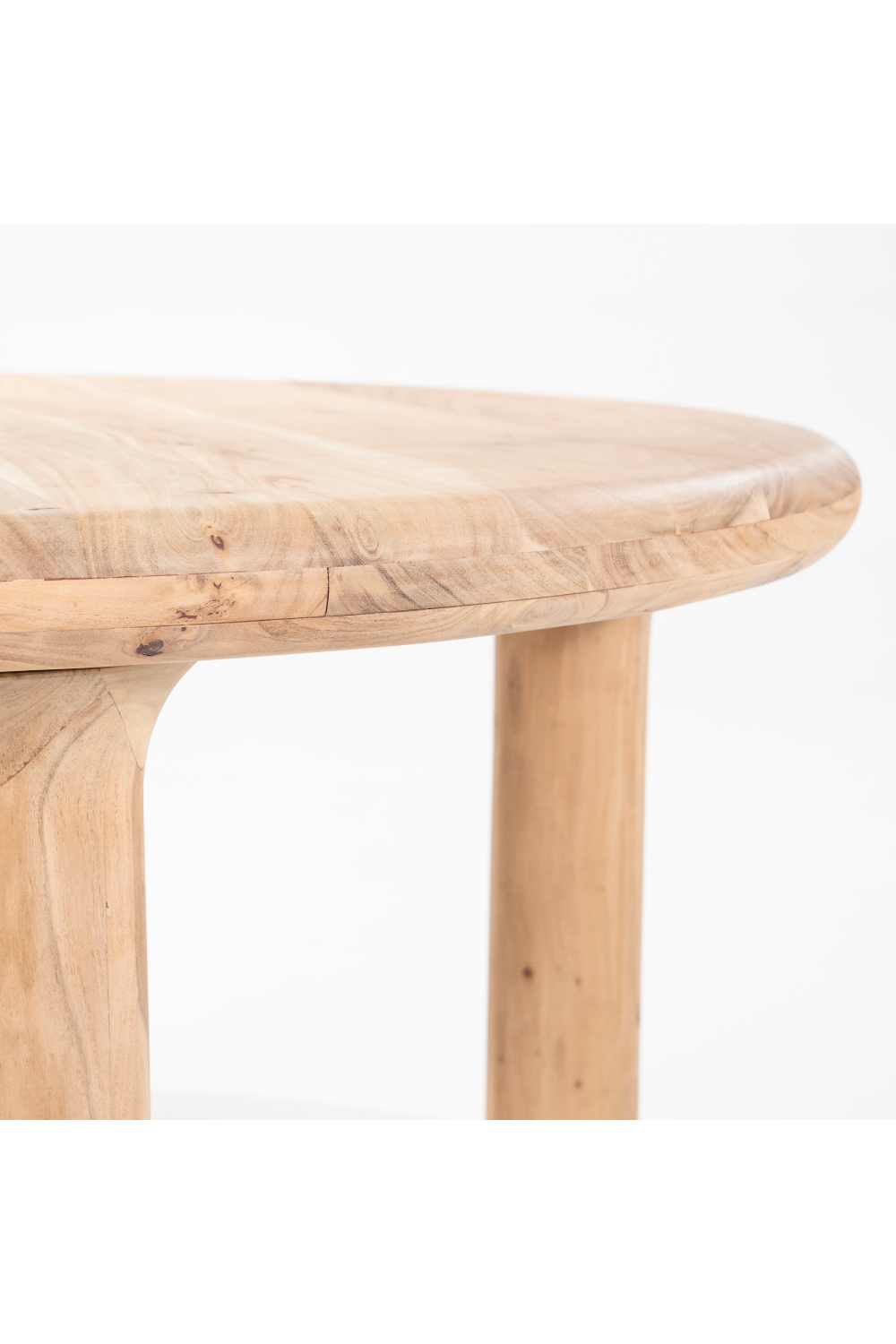 Round Acacia Dining Table | Eleonora Bram | Dutchfurniture.com