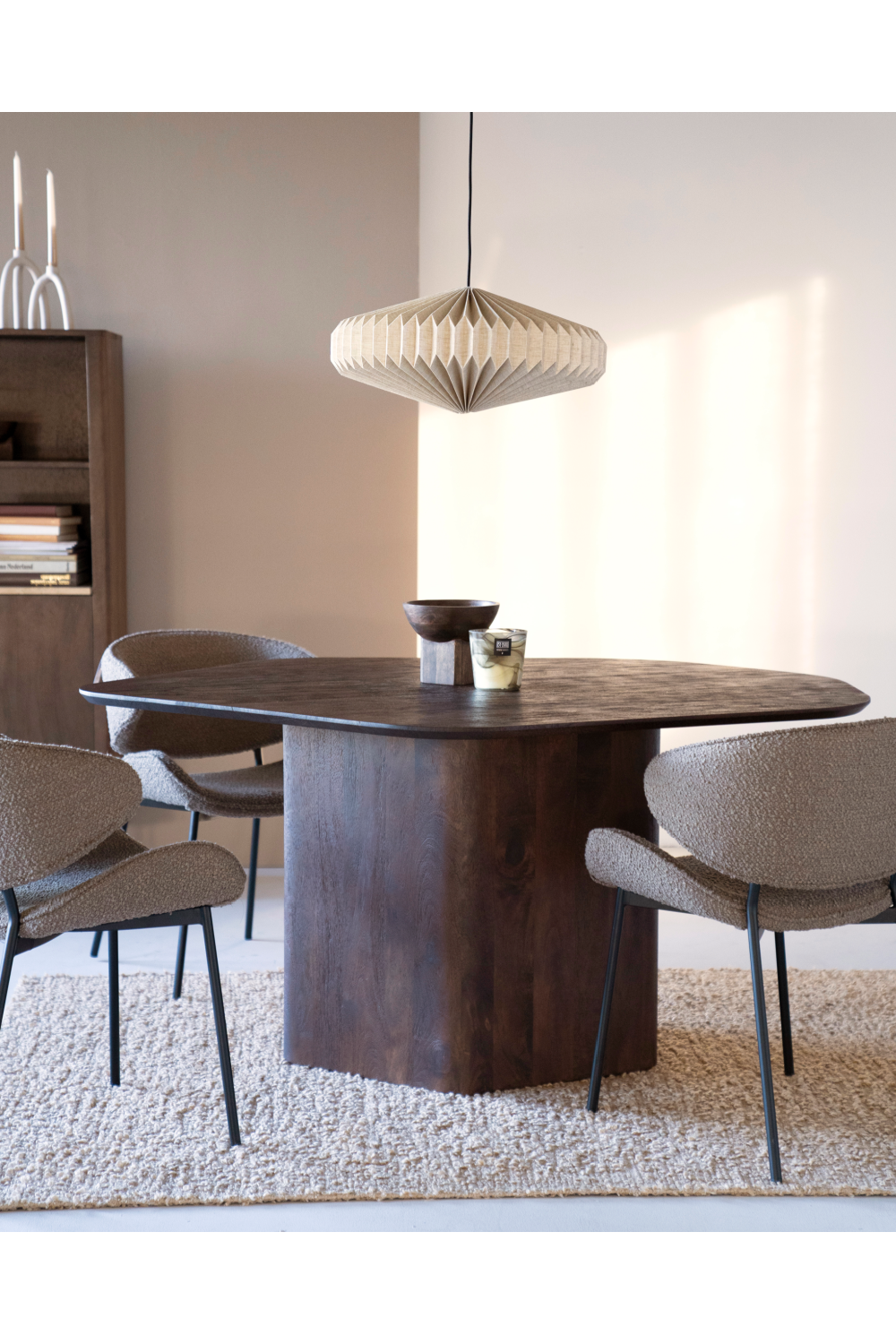 Mango Wood Modern Dining Table | Eleonora Beau | Dutchfurniture.com