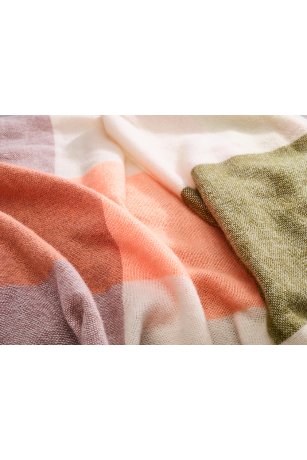 Wool Fringed Blanket | Fatboy Colour Blend | Dutchfurniture.com