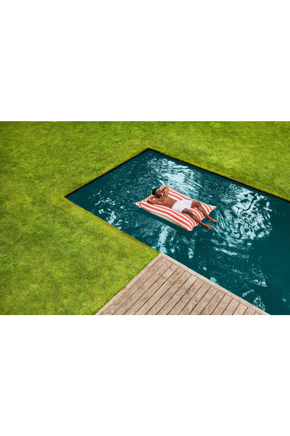 Olefin Fabric Water Lounger | Fatboy Floatzac | Dutchfurniture.com