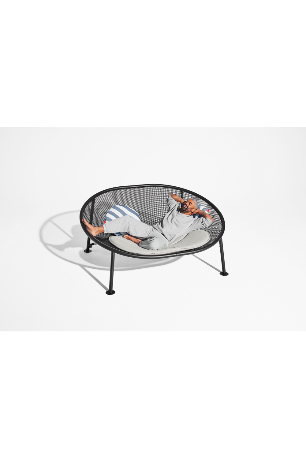 Knitted Net Lounger | Fatboy® Netorious | Dutchfurniture.com