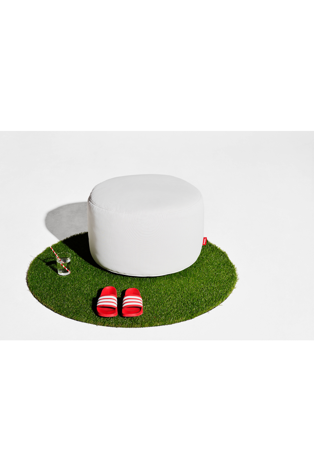 Round Upholstered Outdoor Ottoman L | Fatboy Point | Dutchfurniture.com