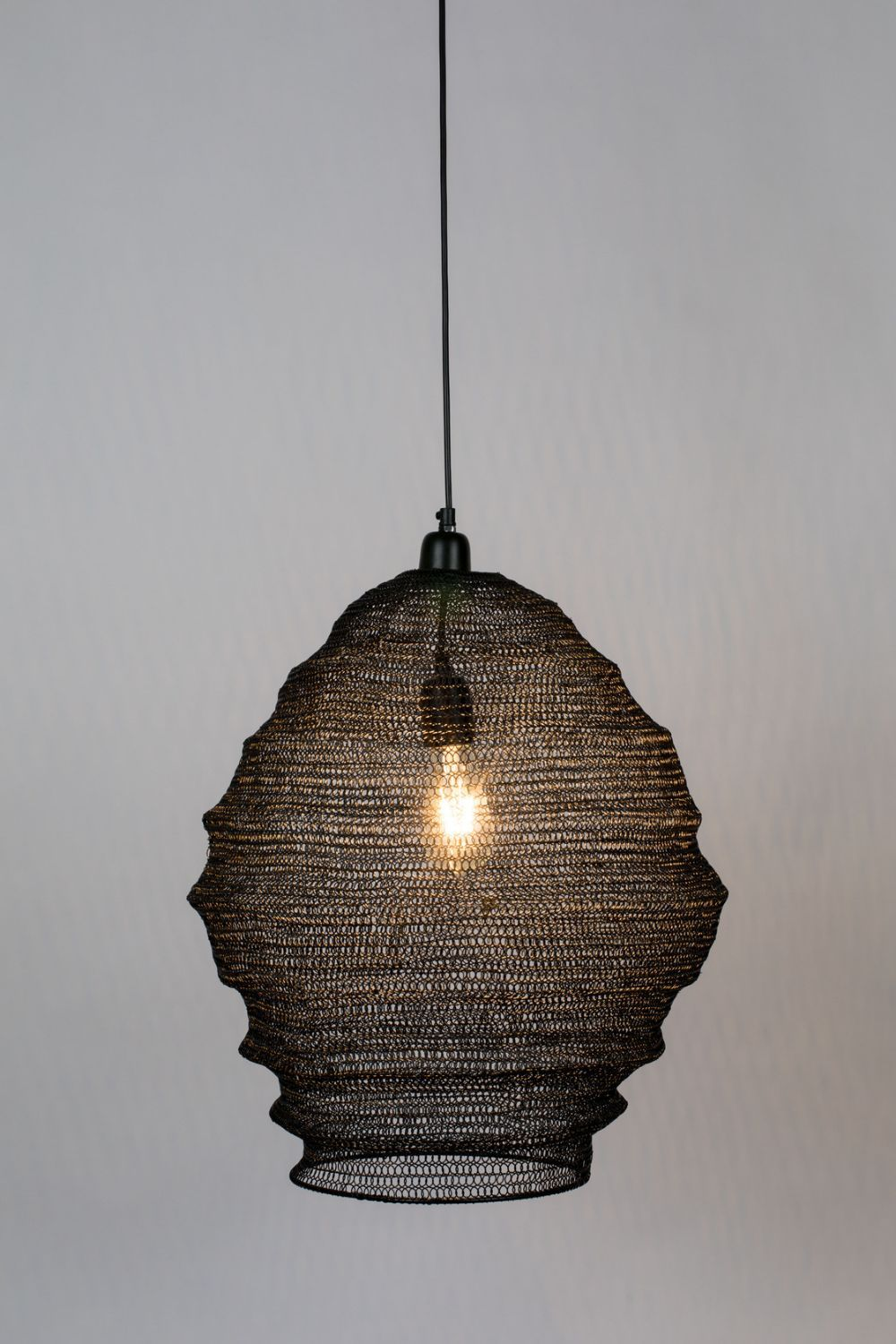 Black Iron Mesh Pendant Lamp L | DF Lena | Oroatrade.com