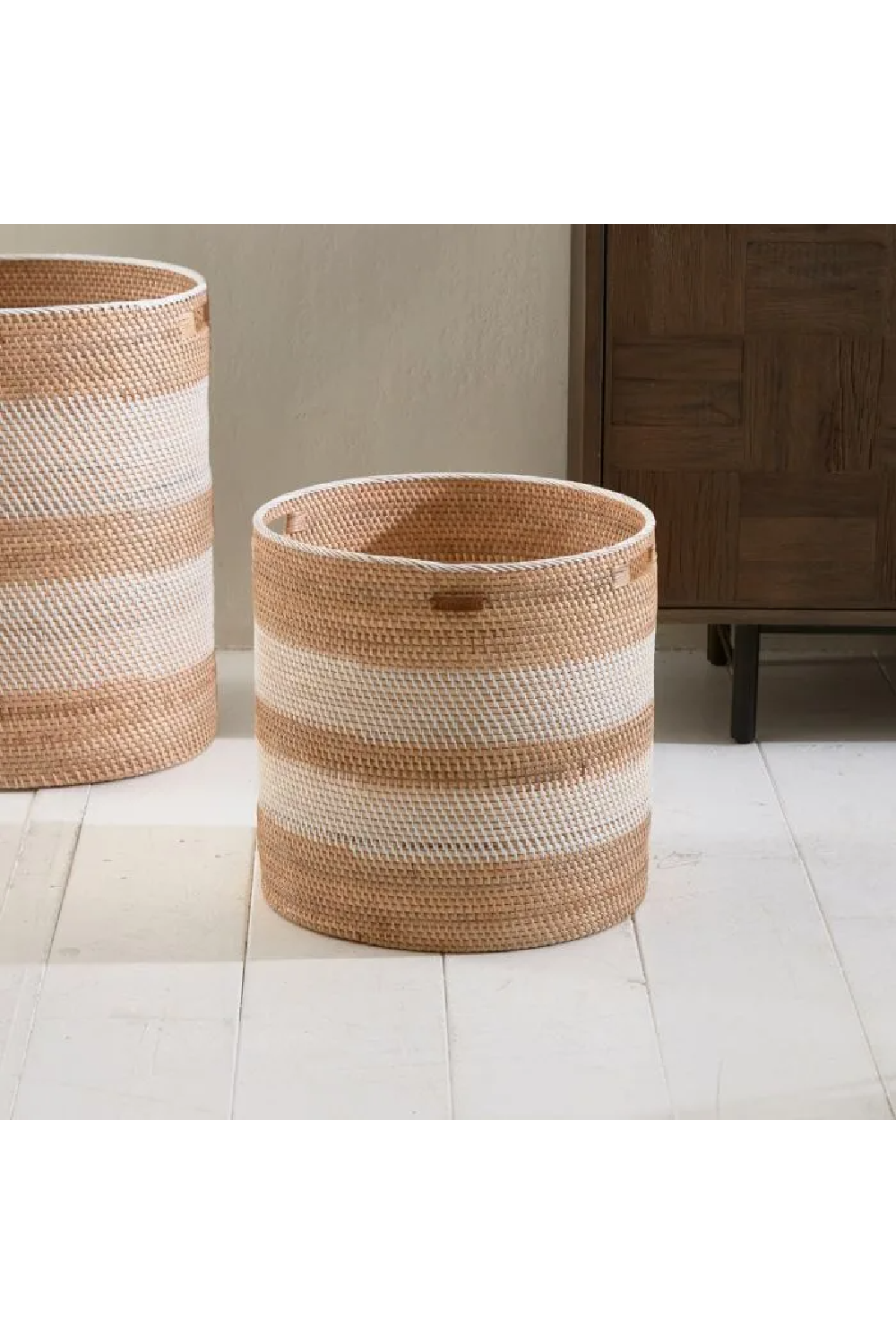 Hand-Woven Rattan Cylindrical Basket | Rivièra Maison Crystal Bay | Dutchfurniture.com