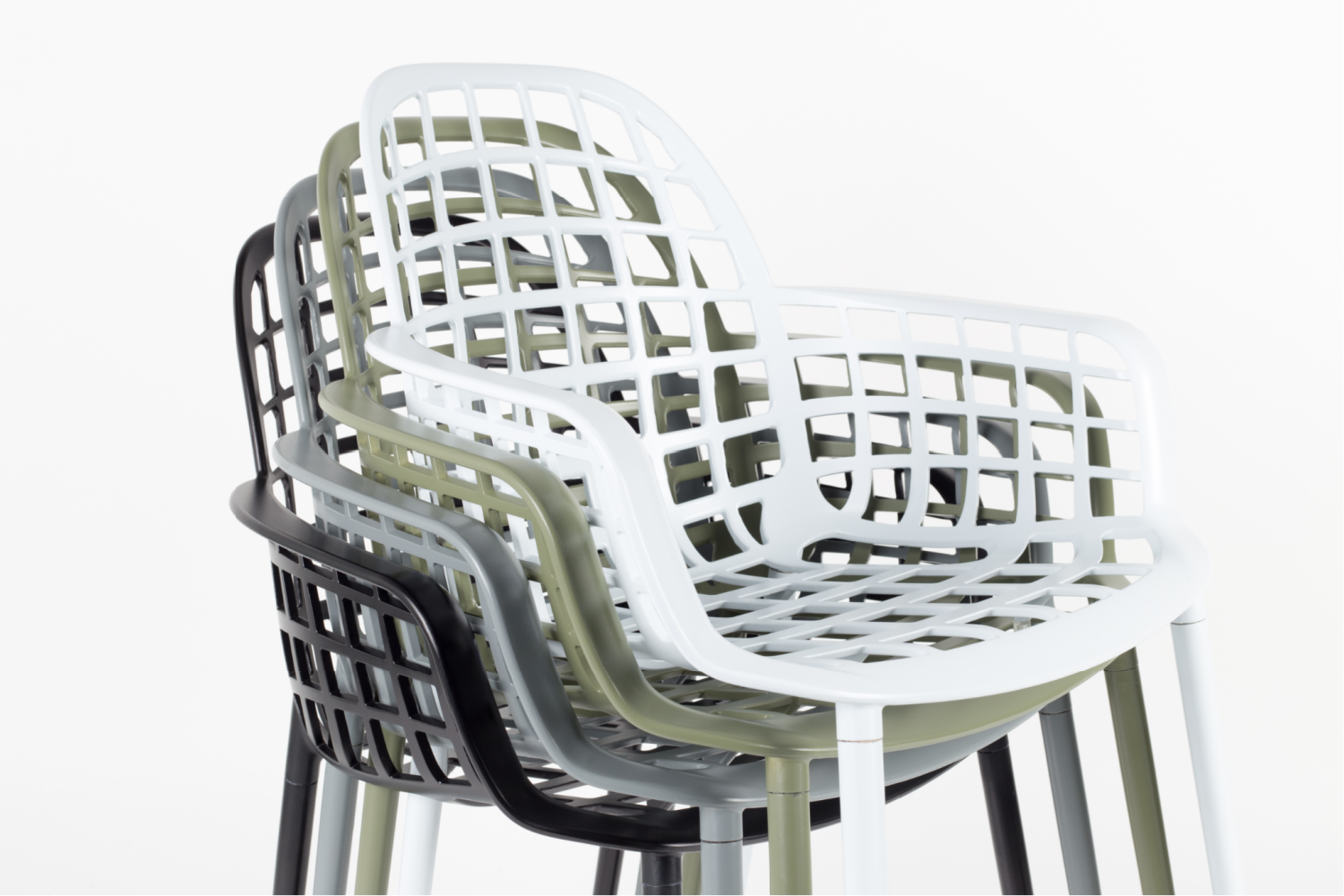 Gray Molded Outdoor Armchairs (2) | Zuiver Albert Kuip | DutchFurniture.com