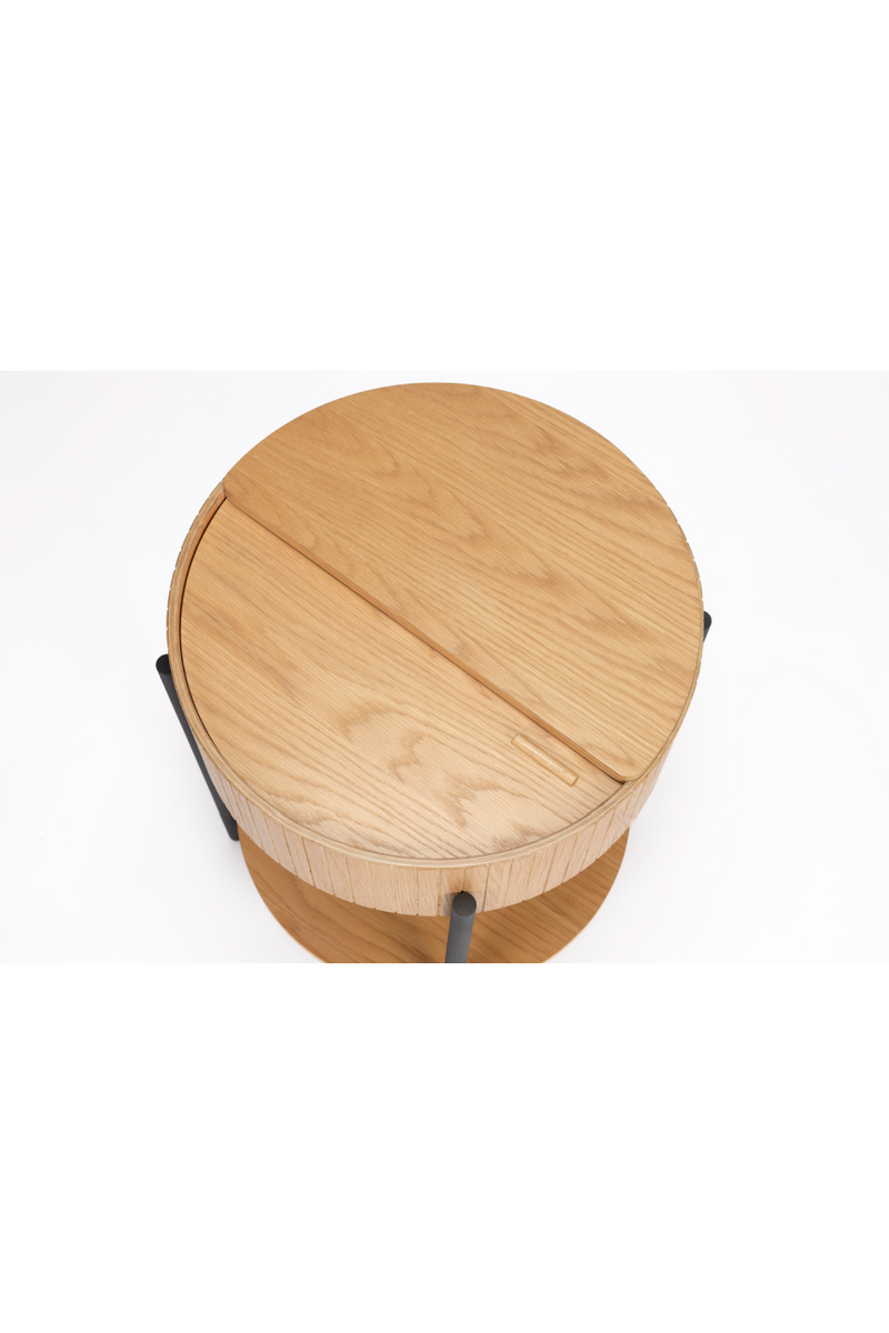 Round Oak Side Table | Zuiver Slides | Dutchfurniture.com