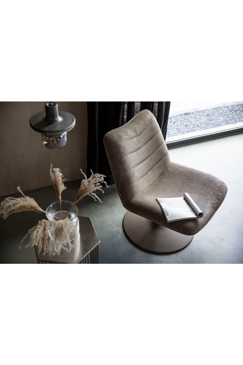 Upholstered Pedestal Lounge Chair | Zuiver Bubba | DutchFurniture.com