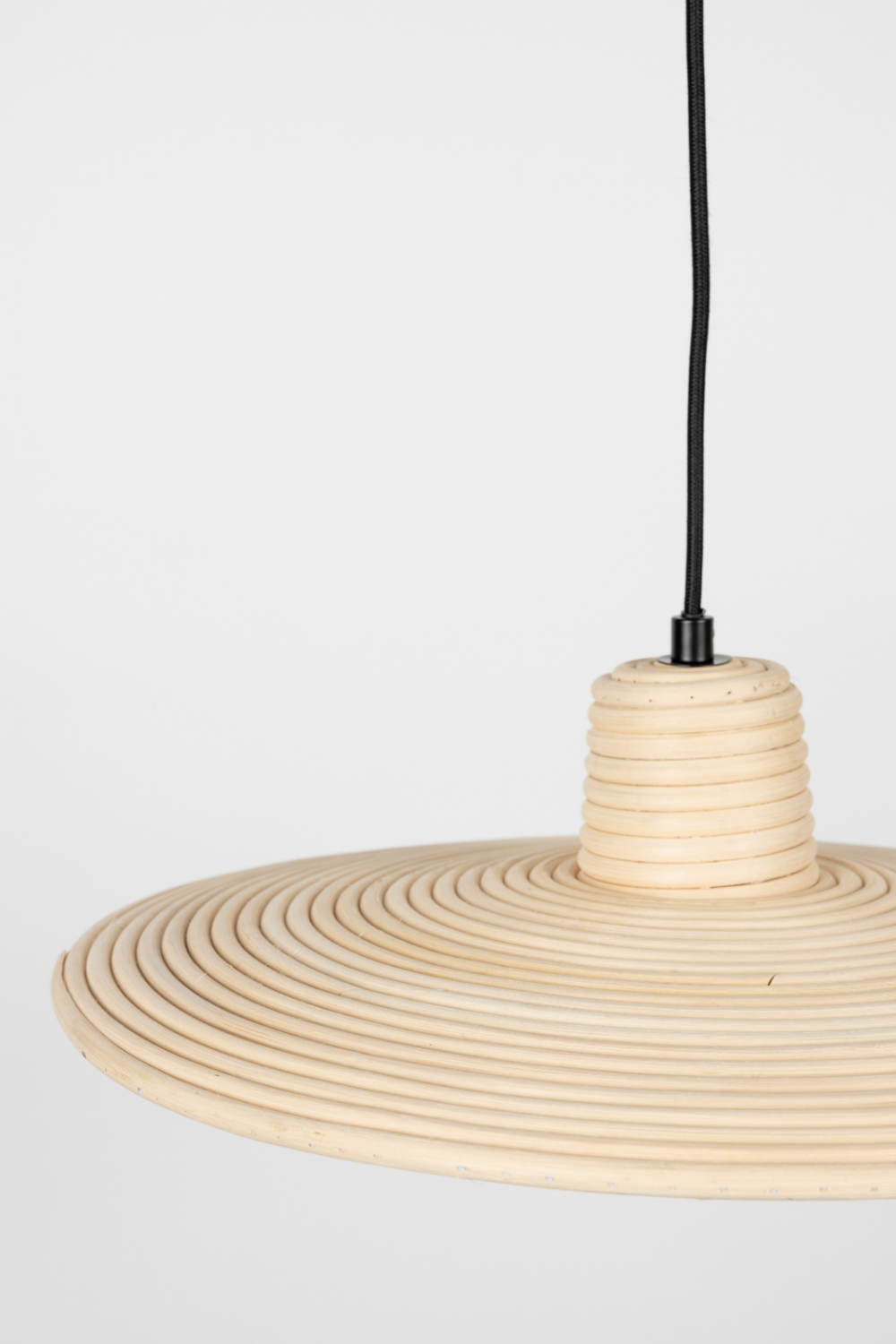 Beige Rattan Pendant Lamp | Zuiver Balance | Dutchfurniture.com