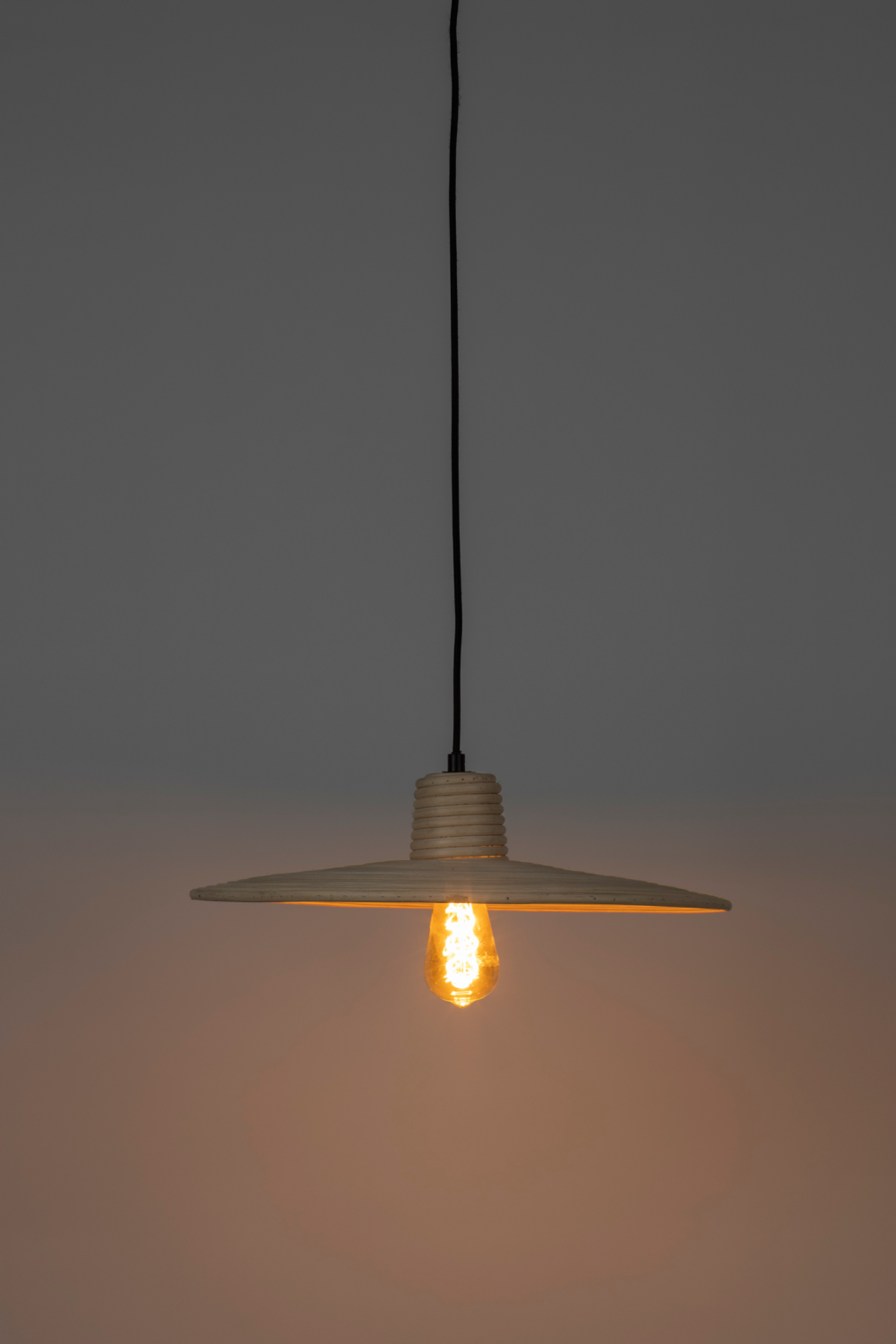 Beige Rattan Pendant Lamp | Zuiver Balance | Dutchfurniture.com