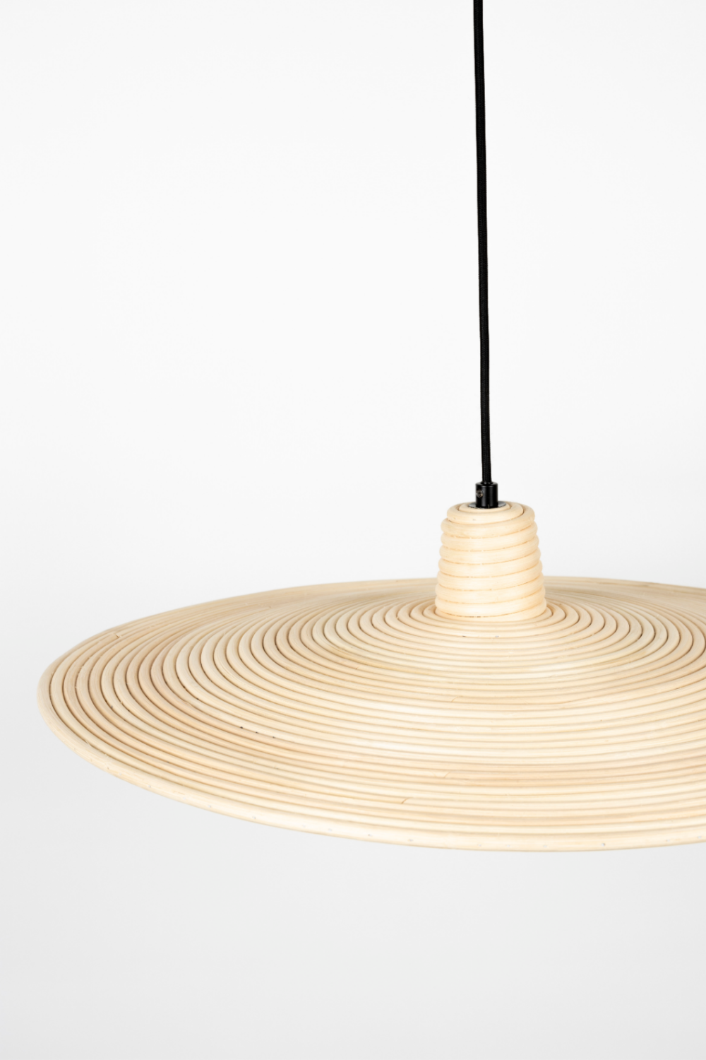 Beige Rattan Pendant Lamp | Zuiver Balance | Dutchfurniture.com