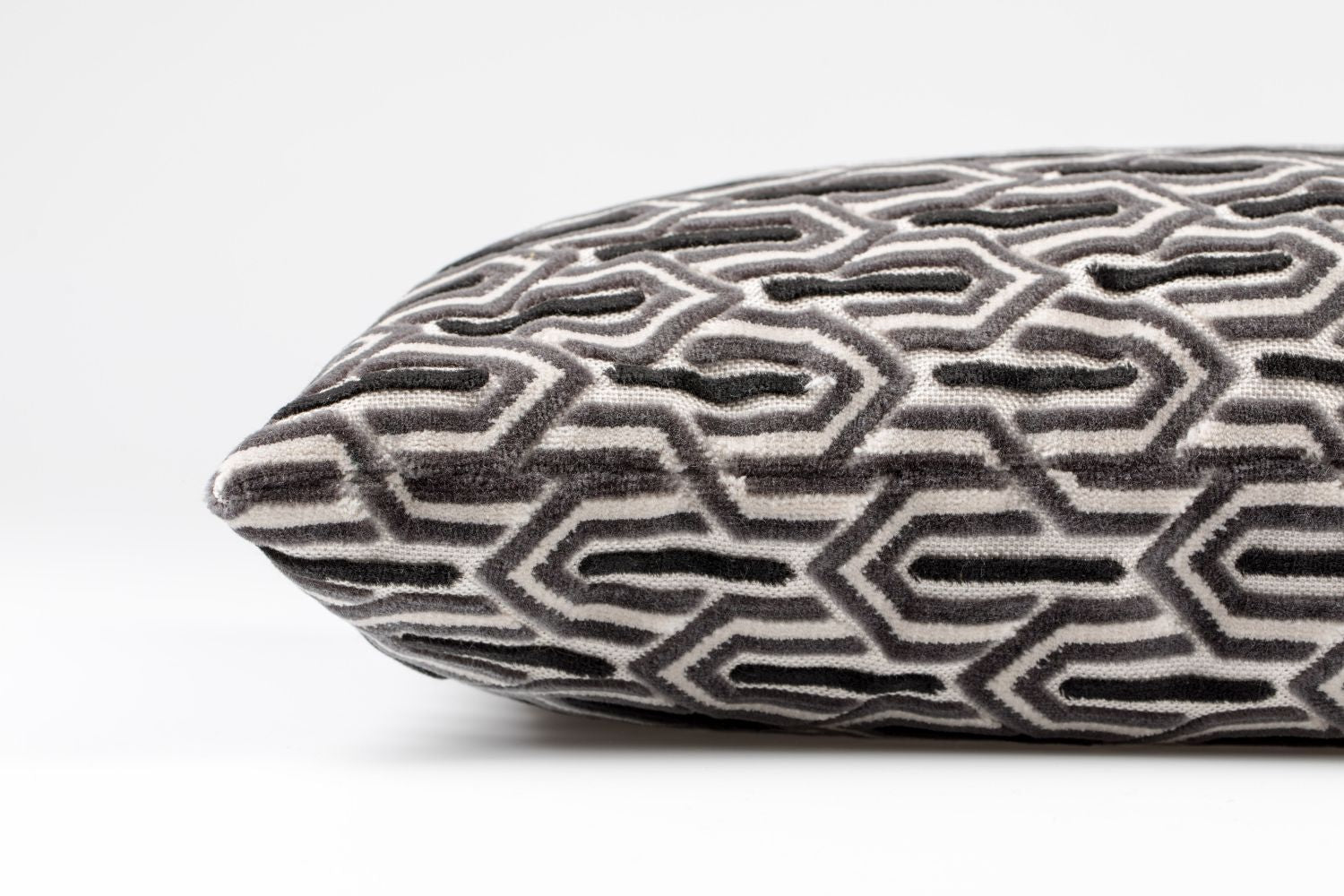 Black Geometric Throw Pillows (2) | Zuiver Beverly | DutchFurniture.com